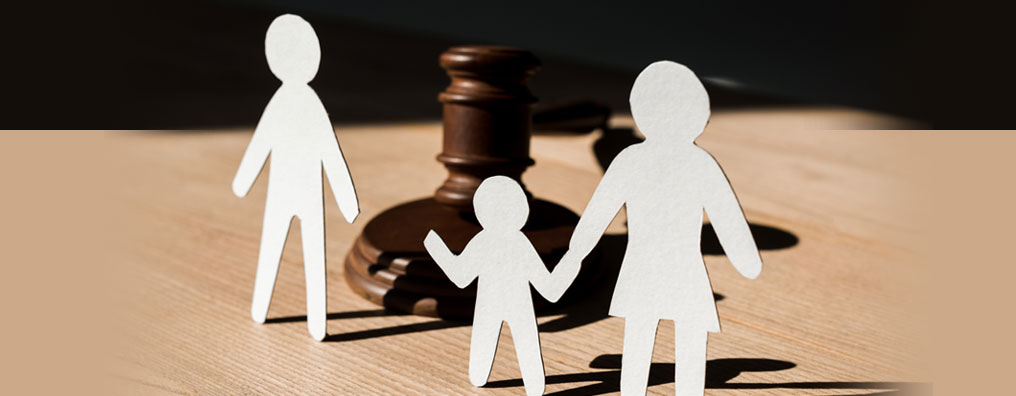 "Child Custody Matters: Legal Insights for Families in Transition"